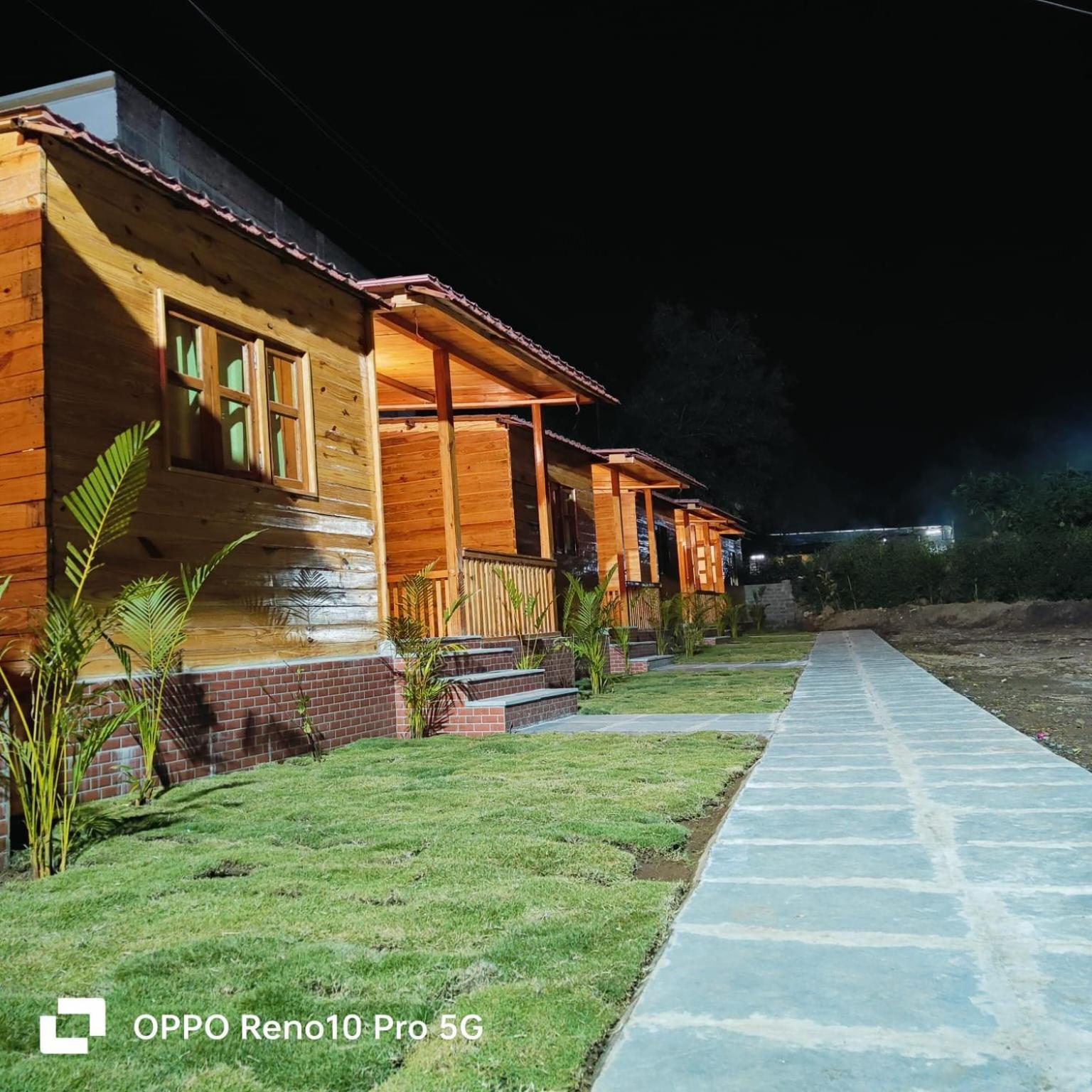 Hotel Ellora View Bagian luar foto